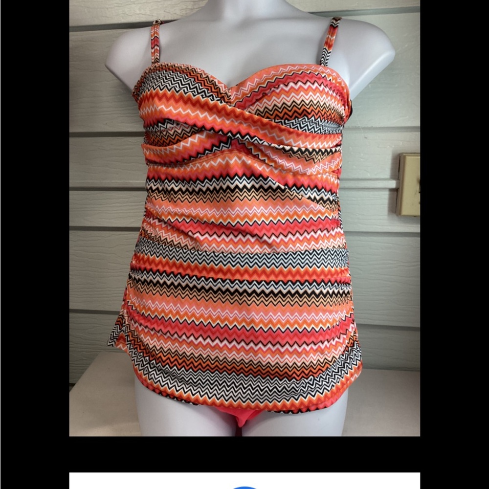 Zigzag Patterned Tankini Top.40